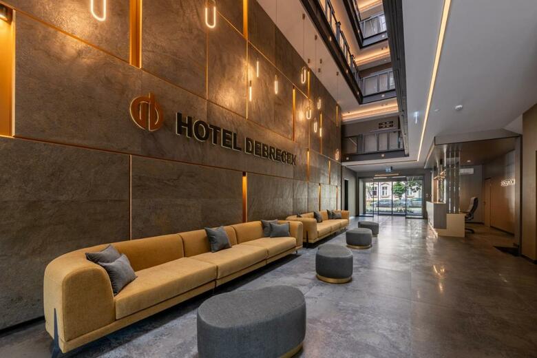 Hotel �bester