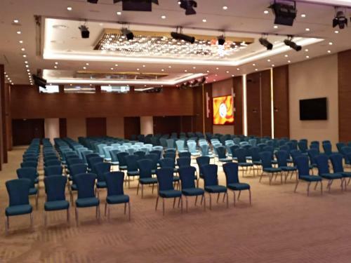 Hotel Royal Swiss Asbu