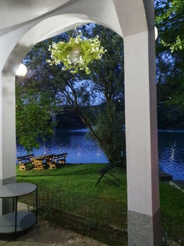 Villa On The Lake