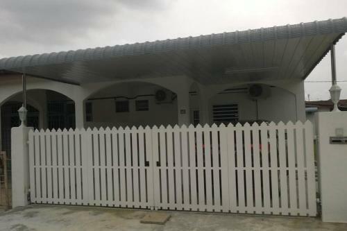 Nibong Tebal Little White Cottage