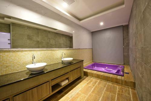 W3 Motel