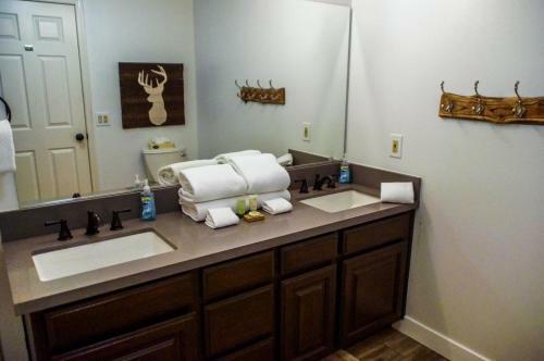 Apartamento #405 - Walk To Ski Mountain View Condo