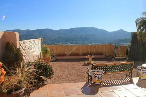 Fabulous 3-bed House 8kms From Javea