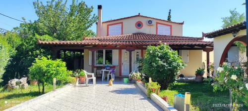 Liland Summer Cottage Lefkandi