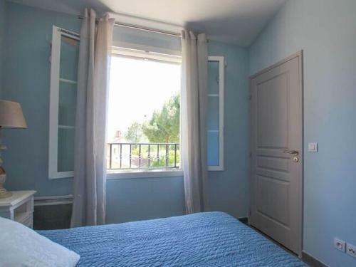 Spacious Holiday Home In Grimaud With Large Garden