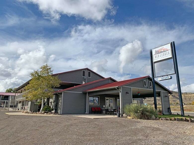 Hotel America's Best Value Inn & Sui