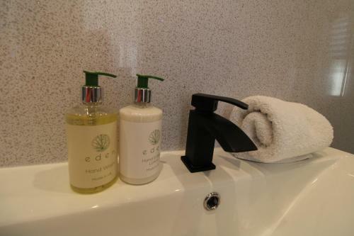 Hostal Clifton Villa Guest House