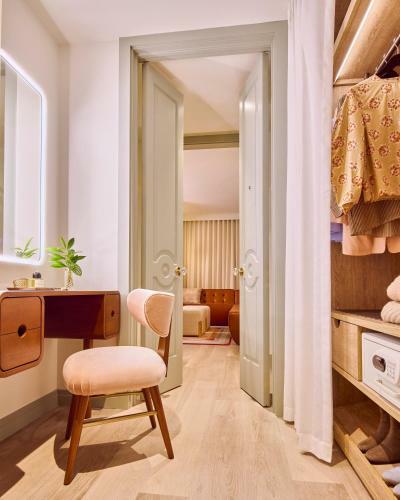 Virgin Hotels New Orleans