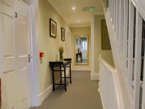 Riverbank Bed And Breakfast