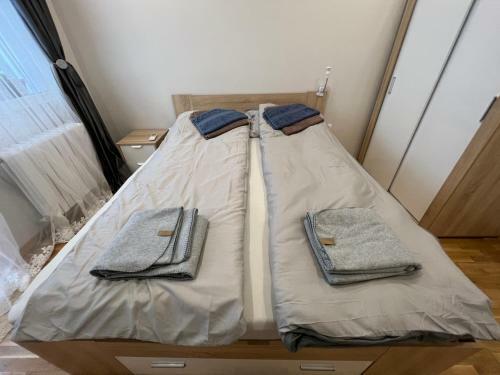 ?????????? ??? / Hay Apartment