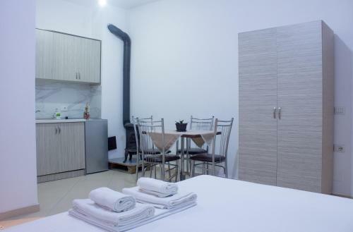 Hostal Rent Rooms Villa Ismolli