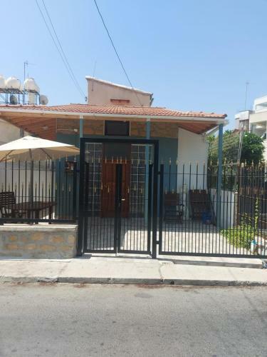 Hostal Vasos Guesthouse 10 Min Walk From The Beach