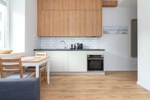 Top Street One Apartments, By Cohost