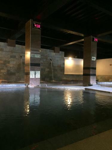 Teng-long Hot Spring Village