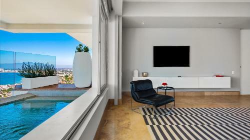 1002 Avalon 1002 Top View Amp Private Pool 10th Flr