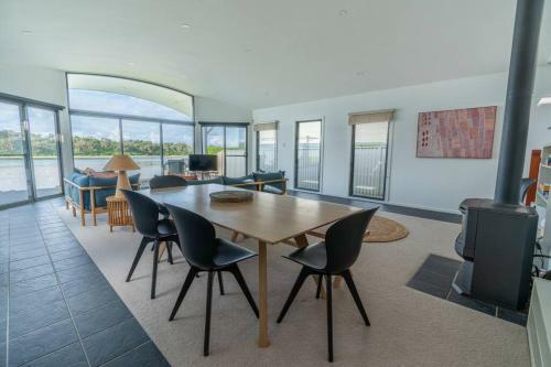 Four Knots At Minnamurra Waterfront & Studio