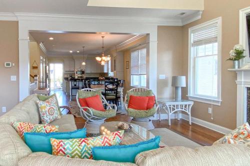 Tower Shores -- 39562 Admiral #2