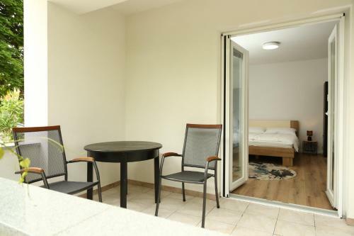 Studio Apartment Gea - Peaceful & Quiet - Queen Bed, Modern, Parking