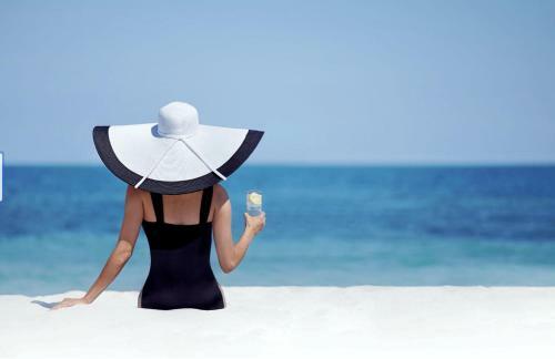 5 Resort Rooftop Pool Front Ocean