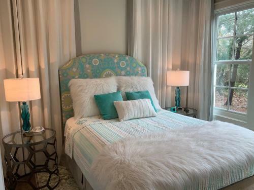 Whitebird 30a