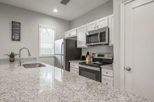 Apartamento Eclectic Townhome Haven In Tampa