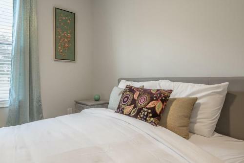 Apartamento Eclectic Townhome Haven In Tampa
