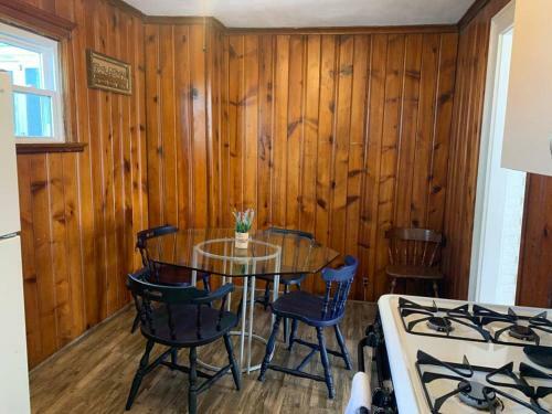 Hostal The Navy