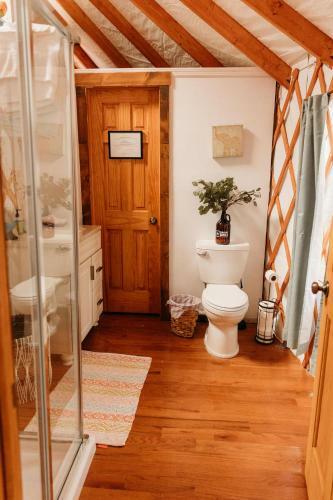 Yurtin' On Keuka