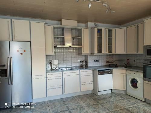 Apartamento Ger�umige Unterkunft F�r Montage