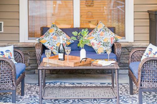 Luxe Quiet Townhouse W/parking/pool/by Dollywood