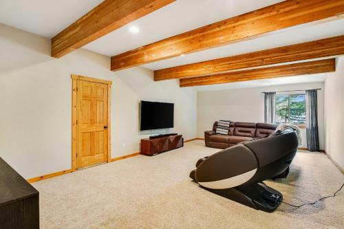 Cascade Lodge