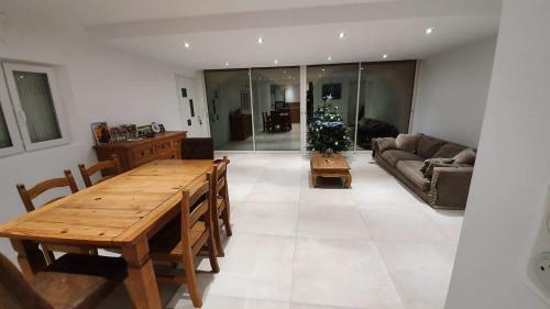 Apartamento Location Saisonni�re Bas de Villa Semaine