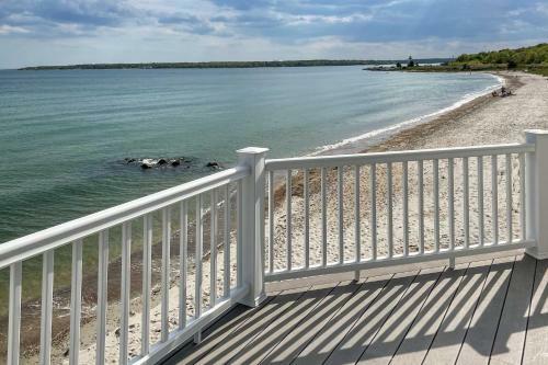 Sunny Beach House Getaway - Steps From Water!