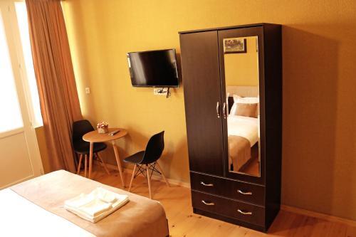 Sisno Hotel