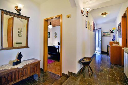 Holiday Home, Selca - Villa Spila, 6 Ppl