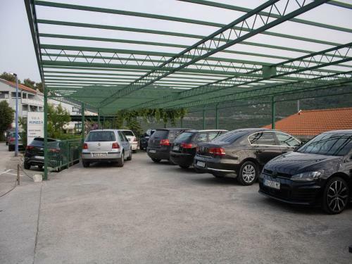 Apartments Josip