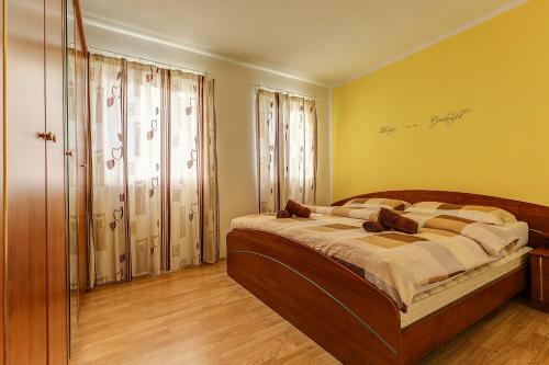 Best Buy Apartments Fa?ana Valbandon