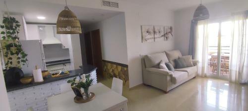 Benajarafe, Apartamento En La Playa
