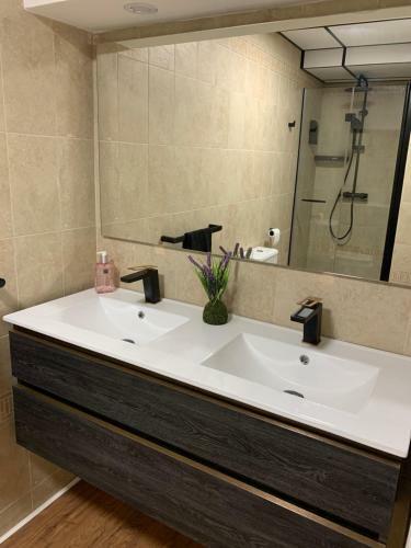 Apartamento Loft de Lujo Con Piscina La Envia