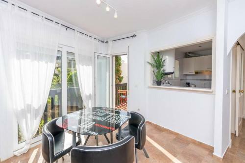 Apartamento Beachfront 1br With Swimming Pool, Parking & AC