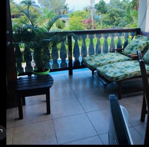 Villa Fernando Chillin Old Fort Bay
