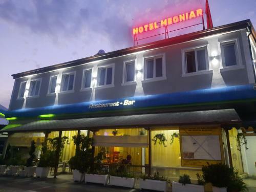 Hotel Megniar