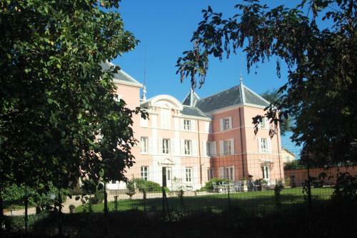 Hostal Chateau de La Chapelle Des Bois