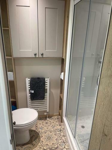 A Modern Static Caravan To Sleep 6 Comfortably