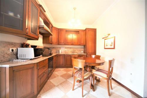 Amayzing Top Floor Apartment With Private Terrace / Jurmala