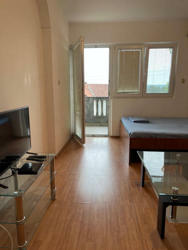 Apartments Odrina