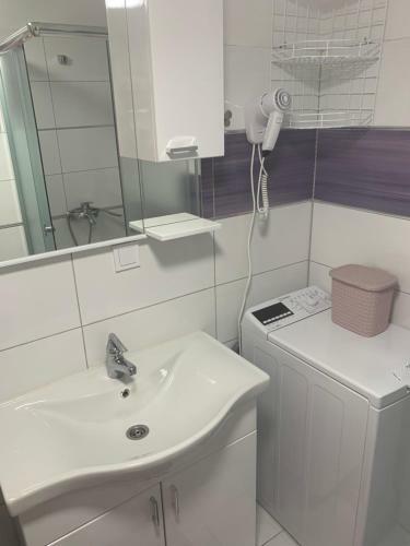 Hostal Vesna Apartments