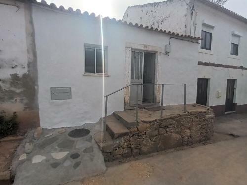 Estate By The City Of Alcoba�a