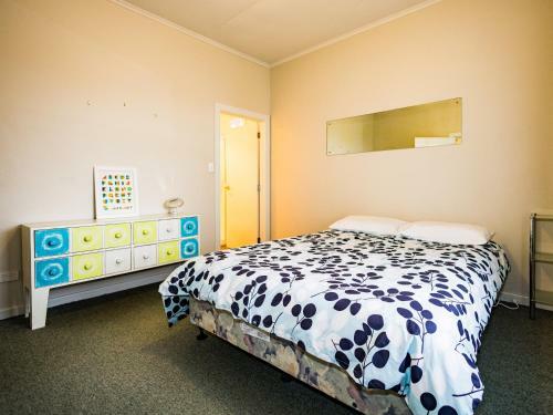 Old Railway Cottage - Ohakune Holiday Home