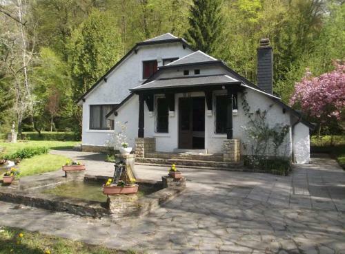Propriete Bordee D'etangs, Propice A La Detente